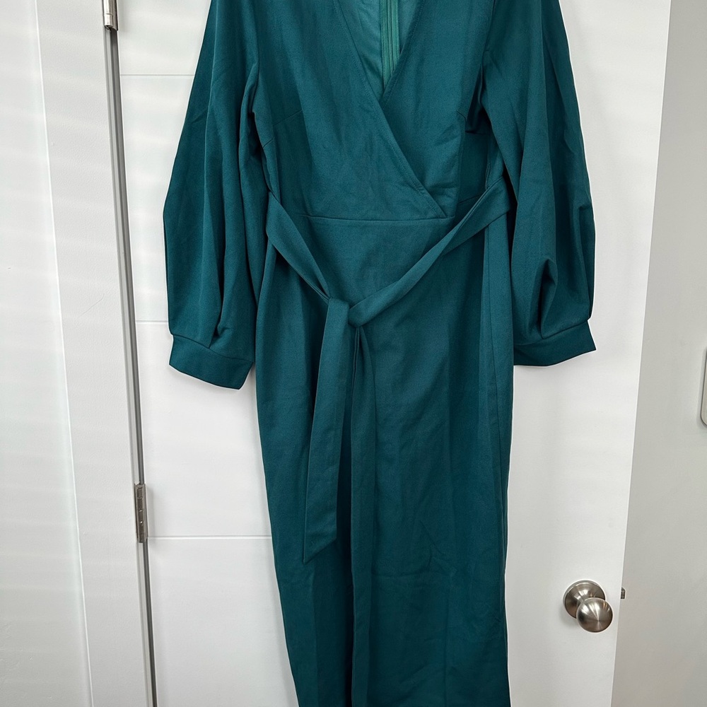 Chic Teal Dress with Zipper